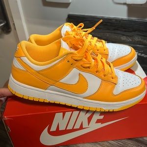 Women Nike dunk low, laser orange